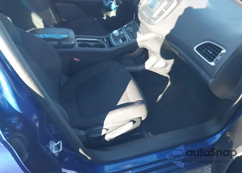 2015 Chrysler 200 Limited from USA, damaged, VIN 1C3CCCAB6FN605680